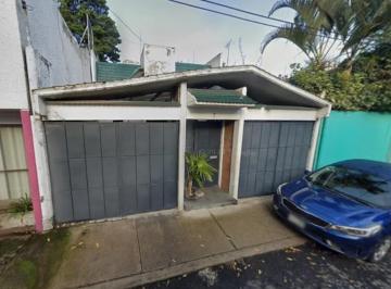 Casa de 4 habitaciones, Coyoacán · Casa en Coyoacán | 4 Rec. | Recuperacion Bancaria!