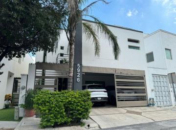 Casa de 3 habitaciones, Monterrey · Vendo! Hermosa Cas en Cumbres Santa Clara