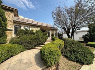 1a6121fd361b6705247ae66530cd90f0c15d2ddea66a2db0960813ba60dad390 · Casa en Venta en Santa Engracia