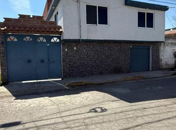 Casa · 151m² · 4 Recámaras · 1 Estacionamiento · Casa en del Campesino