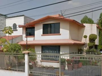 Casa de 3 habitaciones, Atizapán de Zaragoza · Amplia Casa | a Minutos de Club de Golf Hacienda | Recuperación Bancaria