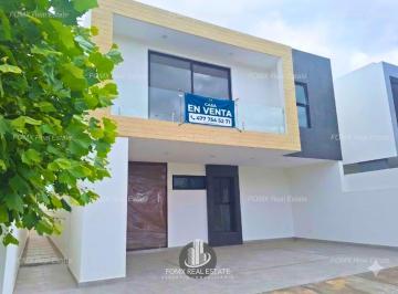 Casa · 260m² · 4 Recámaras · 3 Estacionamientos · Casa en Preventa en Sierra Nogal III Sección