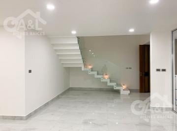 Casa · 362m² · 4 Recámaras · 2 Estacionamientos · Casa Moderna en Venta Fraccionamiento Cumbres