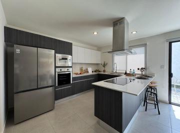 Casa de 3 habitaciones, García · Casa Nueva en Venta Arriba de Av Leones | Zona Cumbres