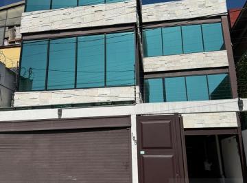 Edificio · 395m² · 4 Estacionamientos · Edificio Comercial en Renta Santa Clara