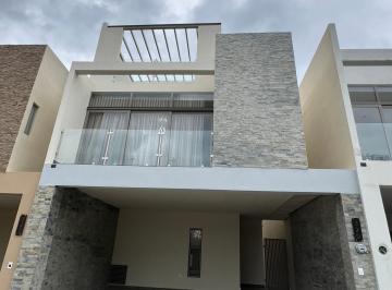 Casa · 200m² · 3 Recámaras · 2 Estacionamientos · Casas en Venta en Santiago N. L. Excelente Ubicacion