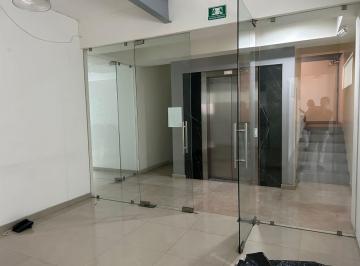 Oficina · 168m² · 5 Estacionamientos · Renta de Oficina en Av Constituyentes Ote. Frente a Univ. Cuauhtemoc