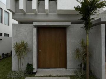 Casa · 298m² · 4 Recámaras · 2 Estacionamientos · Fracc Punta Tiburón Laguna VI Punta Tiburón Hermosa Casa de 4 Recámaras, Una Recámara en Planta Ba