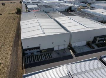 Nave industrial · 1814m² · 9 Estacionamientos · Bodega 1814.83 m² Dentro de Parque Siglo Xxi