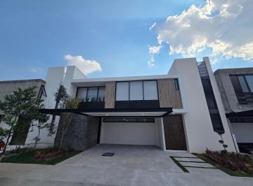 Casa · 207m² · 3 Recámaras · 2 Estacionamientos · Casa Nueva en Renta en Miralta Residencial