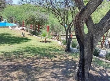 Casa · 7142m² · 2 Recámaras · 20 Estacionamientos · Casa de Campo en Terreno de 7000 m, San Rafael Corregidora