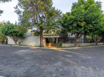 Casa de 3 habitaciones, Puebla · Casa de un Piso en Venta en Club de Golf Las Fuentes 2, Puebla.