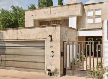 Casa de 3 habitaciones, San Pedro Garza García · Casa en Remate Sobre Bosques del Valle San Pedro Garza Garcia