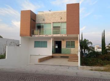 Casa de 3 habitaciones, Querétaro · Hermosa Casa en Venta en Cumbres del Lagoquerétaro