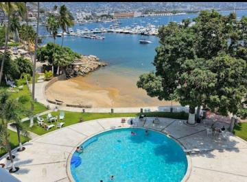 Departamento · 150m² · 3 Recámaras · 1 Estacionamiento · Se Vende Departamento con Vista a La Bahía en Los Cocos Acapulco