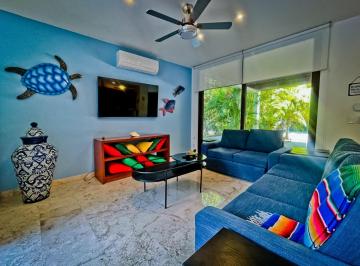 Casa · 220m² · 3 Recámaras · 3 Estacionamientos · Casa de Lujo en Venta en Tulum Country Club, Amueblada con Alberca y Paneles Solares