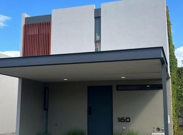 Casa en condominio · 155m² · 3 Recámaras · 2 Estacionamientos · Casa en Zakia, El Marqués