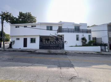 Casa · 296m² · 3 Recámaras · 2 Estacionamientos · Casa en Tampico