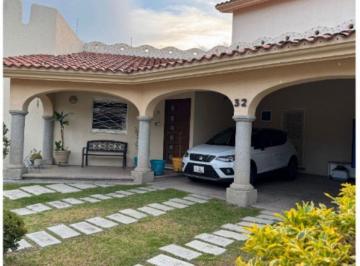 Casa de 3 habitaciones, San Pedro Cholula · En Venta Casa 3 Recamaras en Residencial El Campanario de Lo Mejor en San Pedro Cholula Puebla