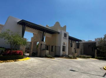 Casa en condominio de 3 habitaciones, León · Casa en Renta Fraccionamiento Marroka por Distribuidor Vial Nuevo! Increíble Casa con Amenidades