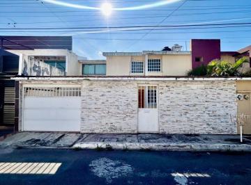 Casa de 4 habitaciones, Boca del Río · Casa en Venta en La Petrolera