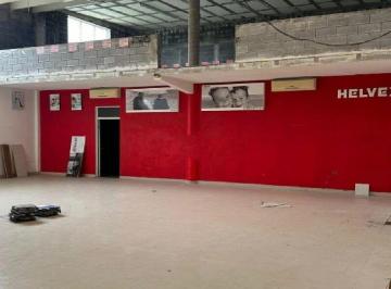 98b23189a718dbec3e0991200bcf4d8f5f61cad985bcc00179a6fe97ecfbc68a · Local Comercial El Uro, Carretera Nacional.