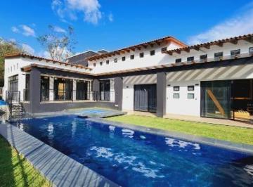 Casa · 332m² · 3 Recámaras · 4 Estacionamientos · Venta de Casa en Ixtapan de La Sal
