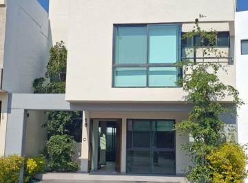 Casa de 3 habitaciones, Zapopan · Casa en Renta en Valle Imperial, Zapopan