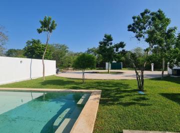 Terreno / Lote · 300m² · Venta de Terreno en Privada Real Ceiba Maya Chicxulub Pueblo Yucatán
