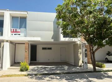 Casa en condominio de 3 habitaciones, León · Venta Casa Lomas Punta del Este* Condominio Cedro, Primer Cluster