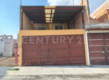 Casa · 90m² · 3 Recámaras · 2 Estacionamientos · Casa en Venta en Fraccionamiento Natura Al Norte de Aguascalientes