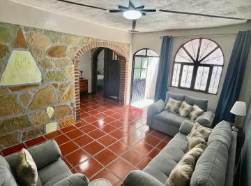 Casa · 3 Recámaras · Casa de un Solo Nivel por Nieto Piña
