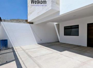 Casa · 212ha · 4 Recámaras · Casa en Venta en Burocrático