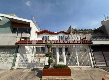 Foto · Casa - Venta