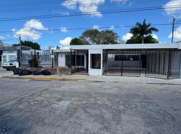 Casa · 360m² · 4 Recámaras · 2 Estacionamientos · Casa en Venta o Renta Para Oficina o Uso Habitacional - (4)