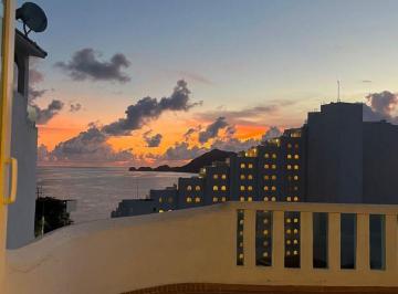 Casa de 5 habitaciones, Manzanillo · Venta Oportunidad Para Inversionistas a Puerta Cerrada con Muebles Torre de 5 Niveles en Manzanillo