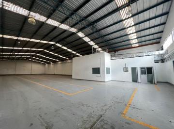 Se renta bodega en la colonia Lomas Estrella, ubicada sobre Av. Tlahuac.
Extraor · Bodega en Renta Iztapalapa