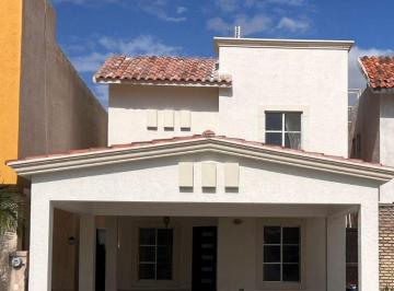 Casa de 4 habitaciones, Torreón · Casa en Venta en Ampliación Senderos con 4 Recamaras | 1 en Planta Baja en Torreón, Coah.