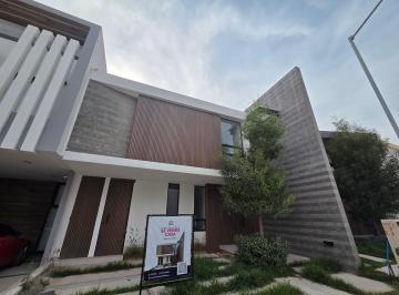 Casa · 233m² · 4 Recámaras · 2 Estacionamientos · Casa Nueva en Residencial Gema Pachuca