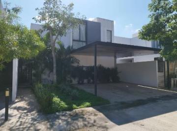 Casa · 166m² · 3 Recámaras · 2 Estacionamientos · Casa en Venta en Cholul, Yucatán, Ciudad de Merida Yucatan