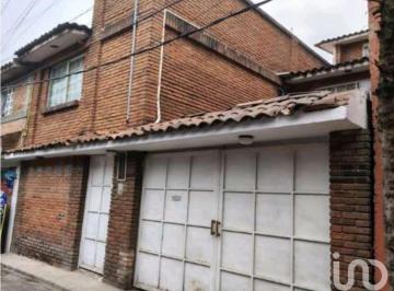 Casa · 335m² · 5 Recámaras · 5 Estacionamientos · Casa en Venta, Col. Miguel Hgo. Tlalpan