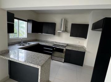 Casa · Casa en Renta en Puerta de Hierro Monterrey Nuevo Leon