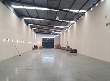 Bodega comercial · 700m² · 10 Estacionamientos · Bodega Industrial 500 m² con Subestación y Doble Acceso, Col. Imperial, Celaya, Gto.