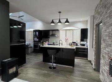Casa · 171m² · 3 Recámaras · 2 Estacionamientos · Casa en Venta en Cumbres Elite, Monterrey Nuevo Leon