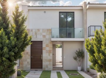 Casa de 3 habitaciones, El Marqués · Casa en Venta en Ciudad Maderas, 3 Recámaras, 2.5 Baños, Equipada, Hermosa!