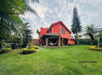 Casa · 220m² · 3 Recámaras · 3 Estacionamientos · Casa en Pueblo Ahuatepec
