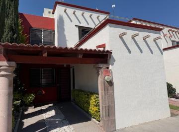 Casa de 3 habitaciones, Pedro Escobedo · Casa en Venta en Pedro Escobedo ¡Recamara en Planta Baja, Dentro de Privada!
