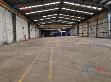 Nave industrial · 7500m² · 20 Estacionamientos · Nave Industrial en Renta en Santa María