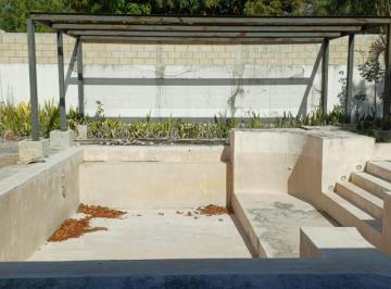 Terreno / Lote de 1 habitación, Mérida · Terreno con Alberca Privada y Bar en Mérida, Cerca de Paseo Montejo.