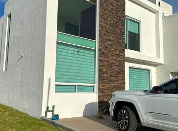 Casa · 160m² · 4 Recámaras · 3 Estacionamientos · Casa en Venta en Bojai, El Refugio, Qro